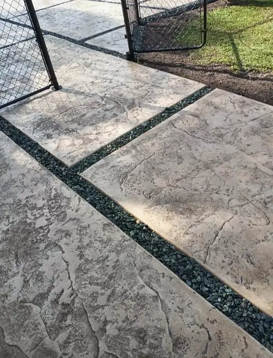 Stamped slabs with a rock joint