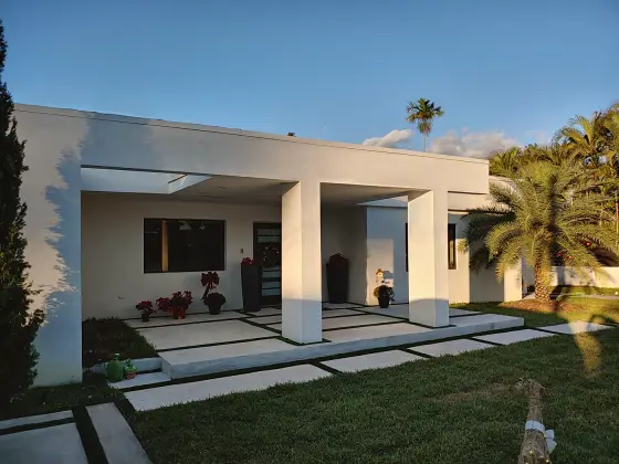 Modern porch slabs with turf joints